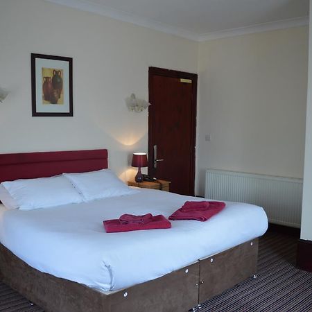 Globe Hotel Colchester Bagian luar foto