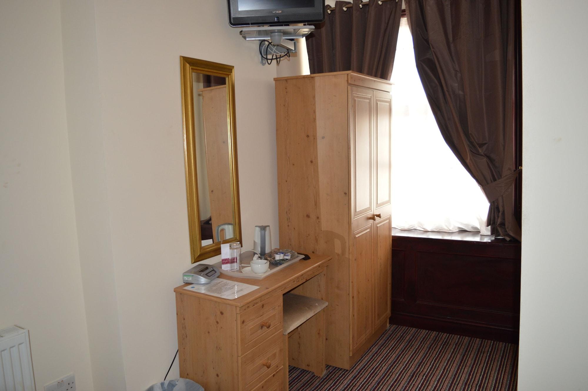 Globe Hotel Colchester Bagian luar foto