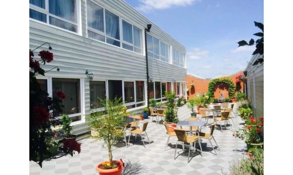 Globe Hotel Colchester Bagian luar foto