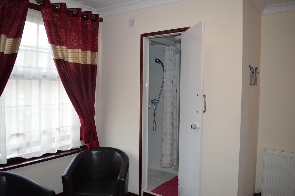 Globe Hotel Colchester Bagian luar foto